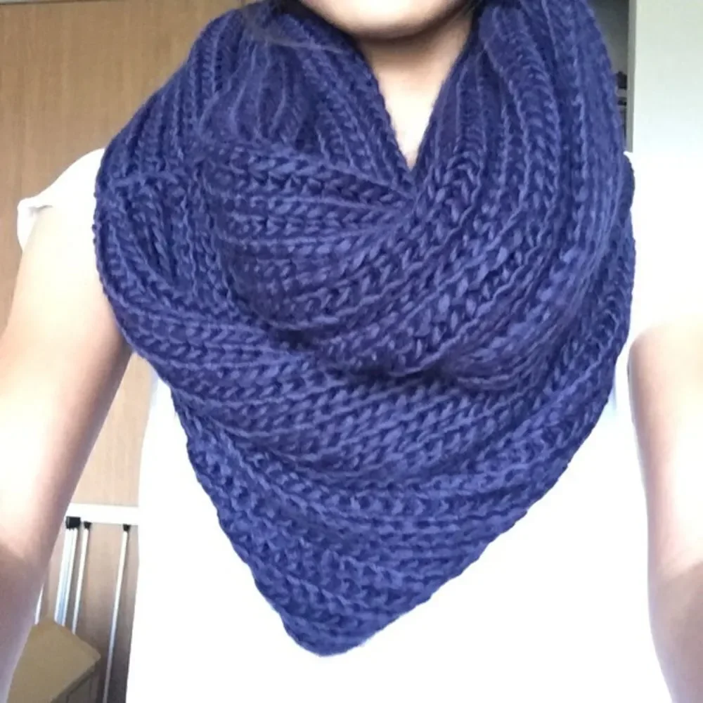 F21 Navy Giant Knit Circle Scarf